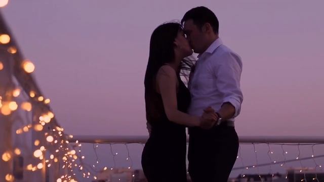 Предложение руки и сердца на крыше в Уфе. Организация от компании @sweetlove_ufa смотреть онлайн