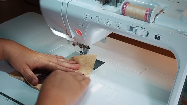 Patchwork Quilt. Square block for inspiration. Reel size 16,5 Inch & Orange Peel 4,5 inch. смотреть онлайн