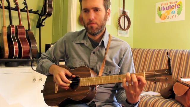 Roxy's Waltz - Baritone Ukulele смотреть онлайн