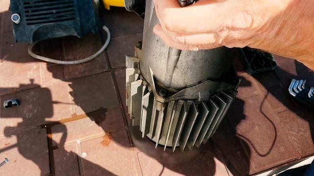 Куда Улетает Пружинка? Ремонт Минимойки Karcher 5.20 Замена Конденсатора смотреть онлайн