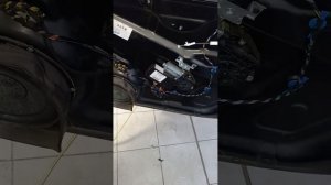 Touareg GP не работает зеркало на складывание.