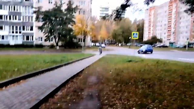 Великий Пятничный поход в школу. Полное видео от дома до школы. 13.10.2023. Пятница,скоро выходные! смотреть онлайн