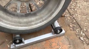 Стойка для мойки колёс, удаления камней, чистки от битума и тд.