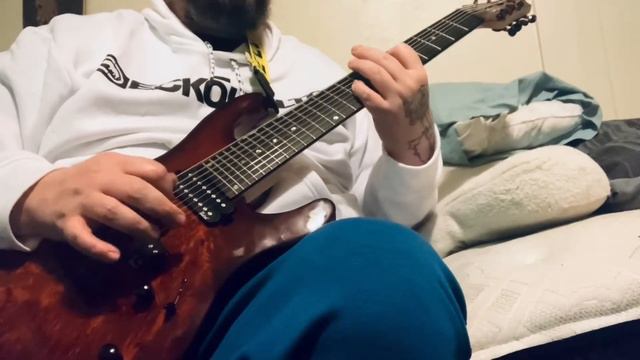 Dissonant 8 string riffs E1 смотреть онлайн