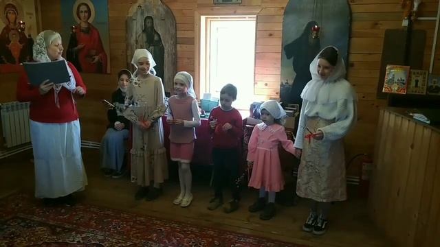 Пасхальное выступление детского хора в обычном сельском храме России. 23.04.2023 г.Христос Воскресе смотреть онлайн