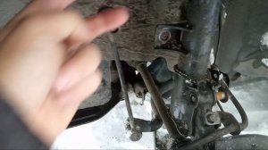 Kia Sportage3 (лопнула и вылетела передняя пружина стойки )