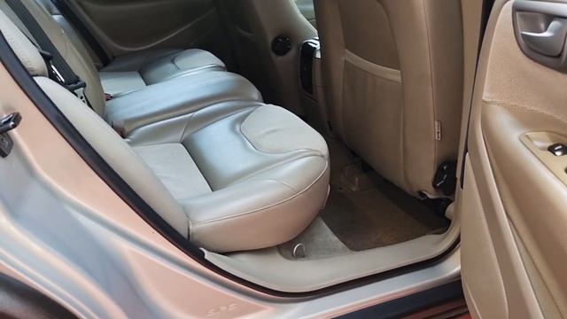 (JCF1218) Volvo XC70 2.5T Cross Country2005 AWD Beige interior | JAP CAR FINDER LTD смотреть онлайн