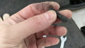 Замена шланга электромагнитного клапана системы изменения длины впускного трубопровода LADA xray