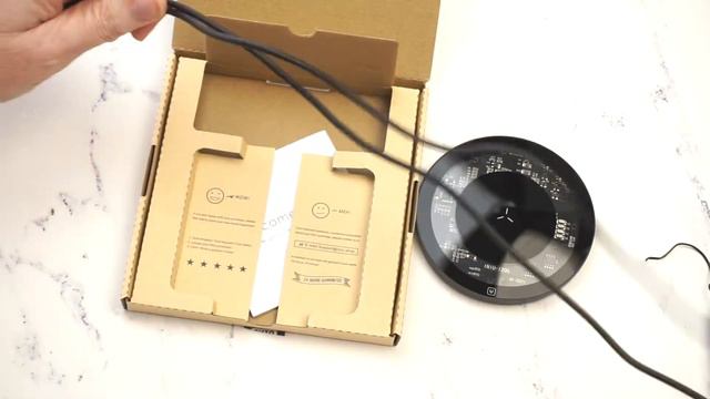 Iniu WI-200 Wireless Qi Charger Unboxing смотреть онлайн