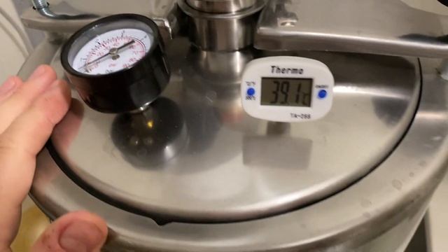 Это просто Шедевр !!!! Тушенка из Глухаря в автоклаве Малиновка 3 !!! ТОП рецепт !!! смотреть онлайн