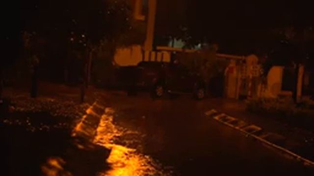 Нежные звуки проливного дождя для самого крепкого сна релаксации и медитации смотреть онлайн