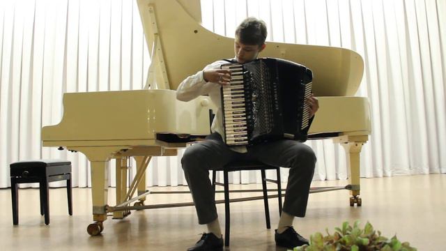 Замятин Сергей, И.С. Бах "Прелюдия" d - moll, Е. Дербенко "Экспромт" смотреть онлайн