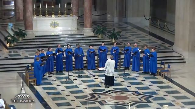 Gloria, Communion Service in A (Darke) - Choir of the Basilica of the National Shrine смотреть онлайн