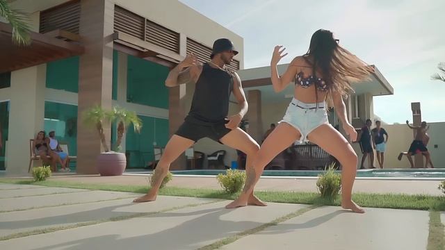 POLLY HITMADO | PITBULL ENRAIVADO - CLIPE OFICIAL смотреть онлайн