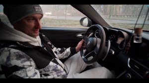 Alfa Romeo Giulia - обзор | даже не знаю с каким авто её сравнить.