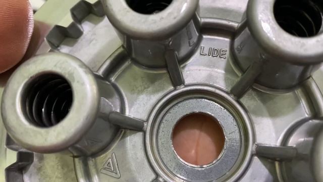 Как не надо собирать сцепление,177мотор смотреть онлайн