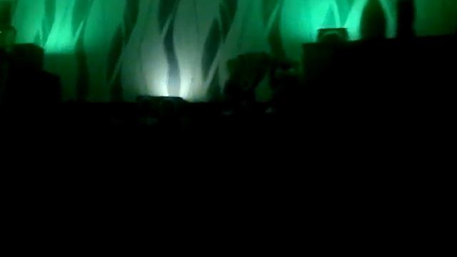 светодиодная лента дома моргание от бассов под муыку смотреть онлайн