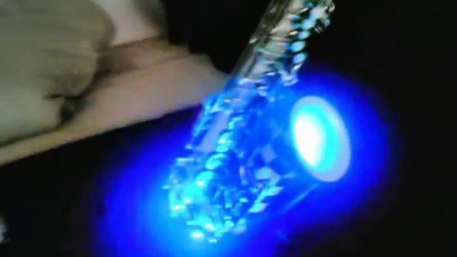 GARY HONOR builds a YAMAHA 'STUNT' SAX смотреть онлайн
