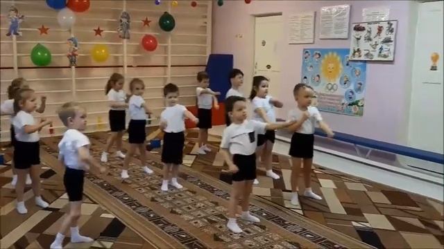 Физкультурное развлечение к 23 февраля в средней группе "Аты - баты шли солдаты" 2022 г. смотреть онлайн