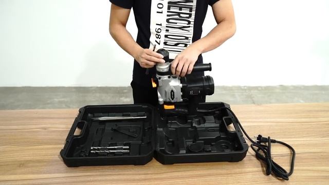 Перфоратор Deko DKH1000W смотреть онлайн