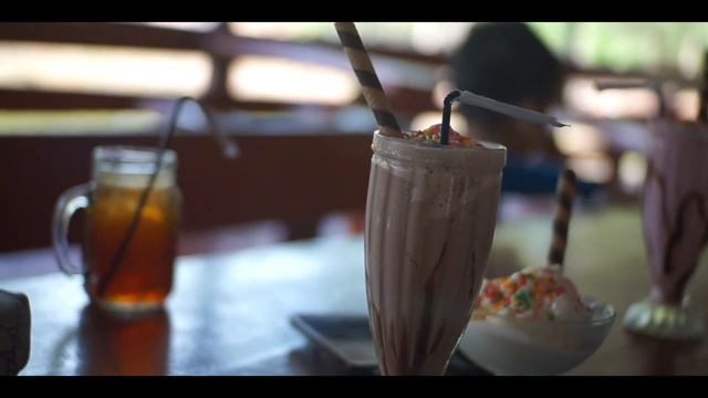 Sony A5000 + Meike 35mm F1.7 sample shots. смотреть онлайн