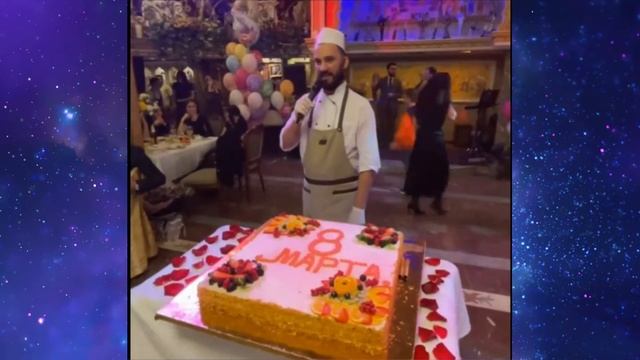 Поющий Повар ресторана 