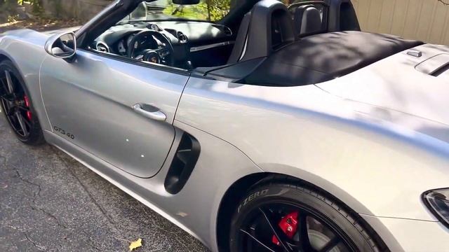 ОСОБО СПОРТИВНЫЙ: Porsche 718 Boxster 2023 года