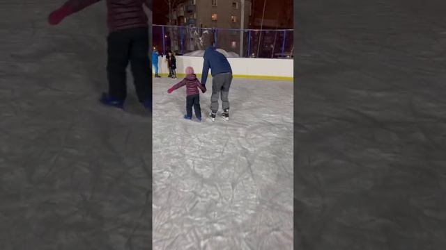 Как заставить папу слезть с дивана и заняться воспитанием детей смотреть онлайн