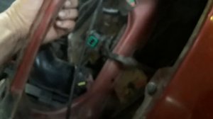 Порвался тросик капота?!