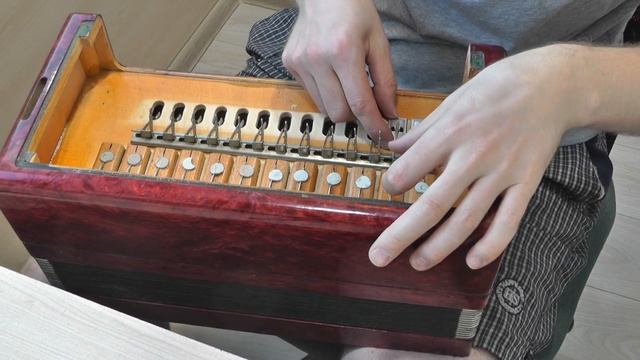 Трудовые будни / Ремонт Баяна "Этюд - 205м" / Инструмент под заказ смотреть онлайн