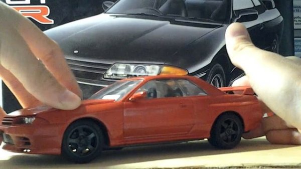 Обзор на модель автомобиля nissan skyline GT-R r-32 в 1/24 от фирмы TAMIYA