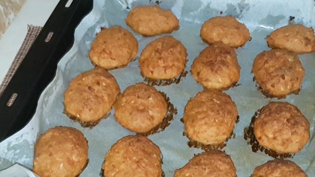 Тушенные котлеты / Вкусные котлеты/ Котлети бомазза / Котлети дампартофта шуда. смотреть онлайн