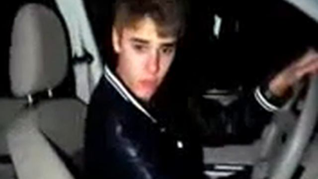 Justin_Bieber_and_Selena_Gomez-spaces_"почему все так плохо?(" смотреть онлайн