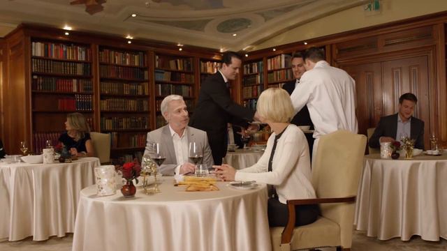 Restaurant Lorenz Adlon Esszimmer смотреть онлайн