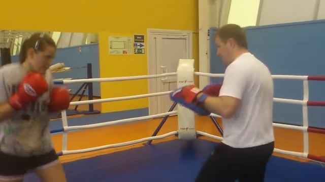 Бокс.Облапенко Александра работа на лапах смотреть онлайн