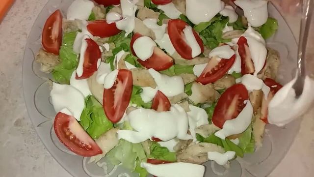 Цезарь. Салат Цезарь. очень вкусно смотреть онлайн