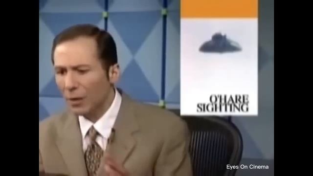 Hovering UFO witnessed at Chicago O’Hare Airport, November 7, 2006 смотреть онлайн