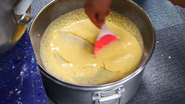 Making 10,000Chalbori bread made of red beans and barley смотреть онлайн