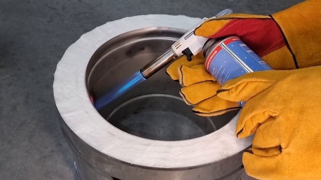 ? Тест дымоходов огнём! Сталька однослойная©, как при СССР деды ставили или двухконтурный сэндвич? смотреть онлайн