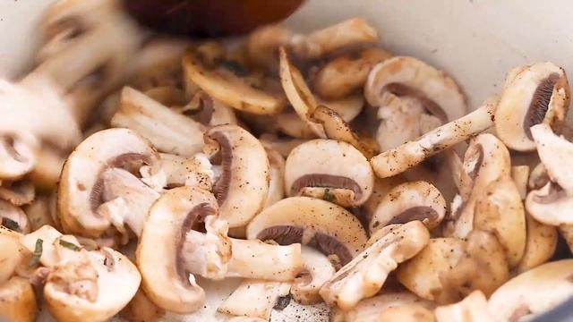 The BEST KETO Mushroom Soup! Only 5 Ingredients смотреть онлайн