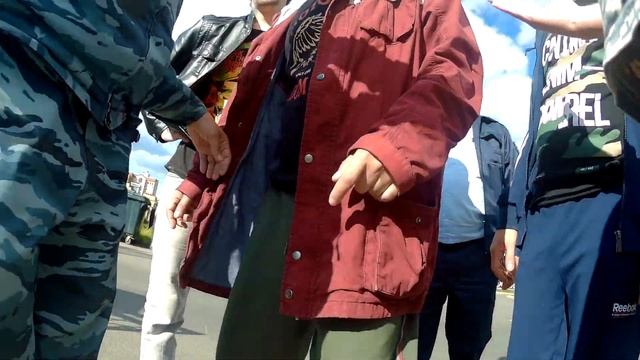 В Казани подписчик ЛЕВ ПРОТИВ - Ты щас ляжешь. смотреть онлайн