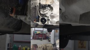 Замена масла в муфте Haldex на Kia Sorento Prime.