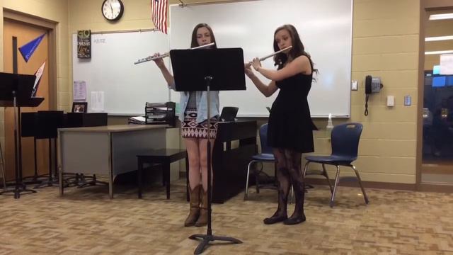 Flute duet. Minuet by unknown. смотреть онлайн