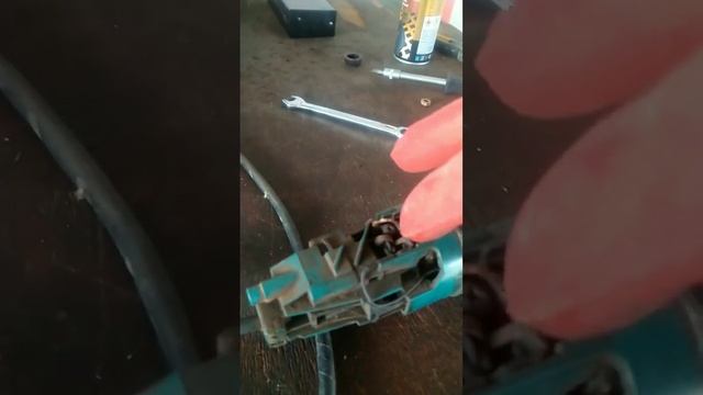 Замена ротора (якоря) на ушм Makita ga5030 смотреть онлайн