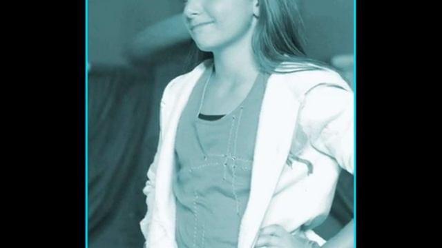 Alyson Stoner: A Retrospective in Pictures смотреть онлайн