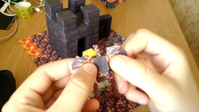 Бумажный Minecraft: Мини мобы из Нижнего мира смотреть онлайн