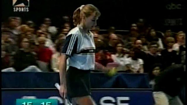 Steffi Graf vs Martina Hingis Chase Championship 1996 - 3 of 15 смотреть онлайн
