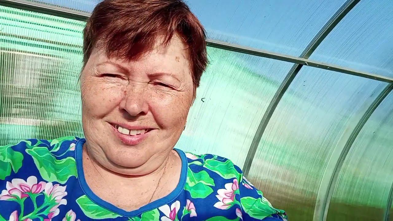 Утром не жарко,вожусь в огороде.Моя жизнь в деревне. смотреть онлайн