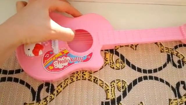Детская гитара Simba "Hello Kitty" смотреть онлайн