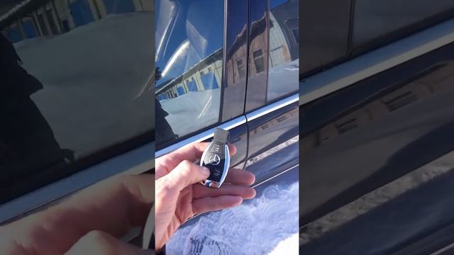 Изготовление ключей к автомобилю Mersedes S500 W221 2007 г.в. при полной утере,с выездом к клиенту! смотреть онлайн